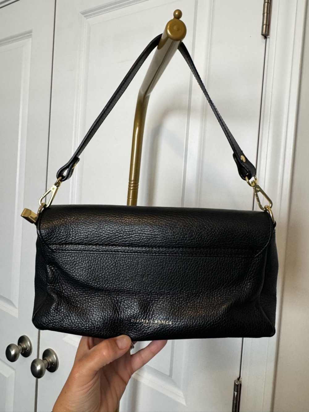 Divina Firenze Made in Italy Black Pebbled Leather Shoulder Bag - Picture 4 of 5